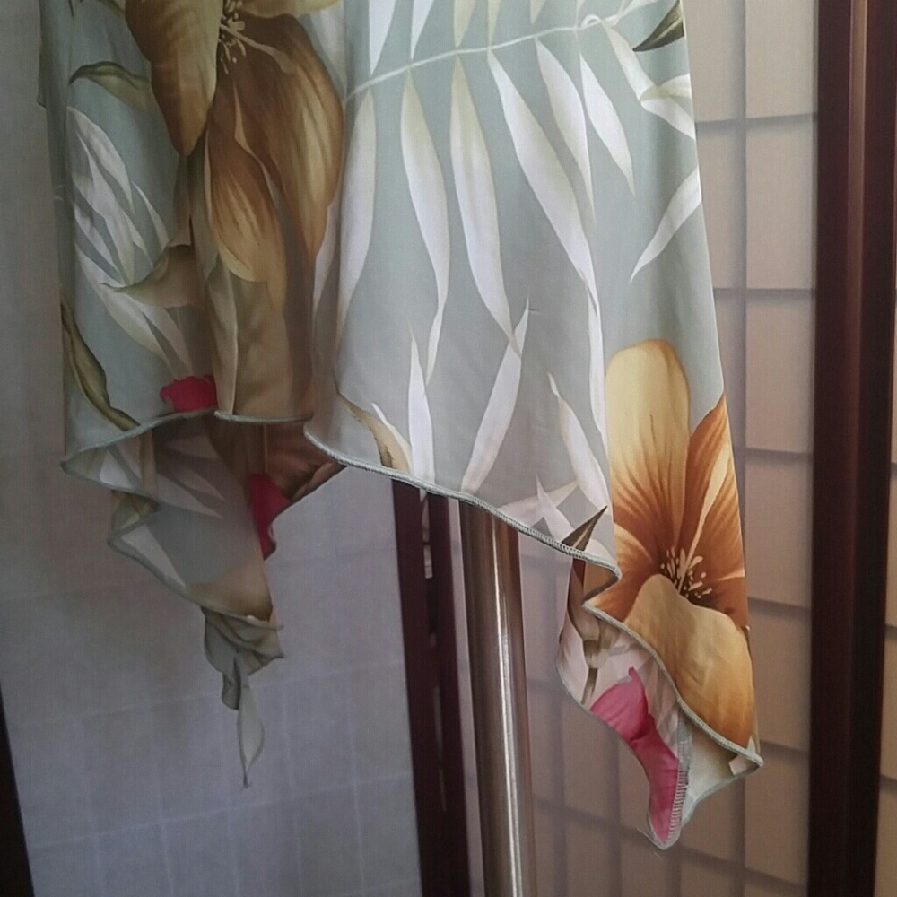 Dress - Picture 4 of 8